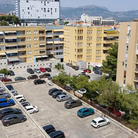 The View, 3 Bedroom Appartamento Spalato